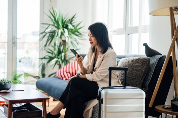 How to handle late check-ins
