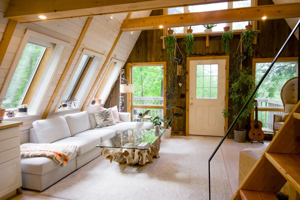 airbnb co-host vs self manage