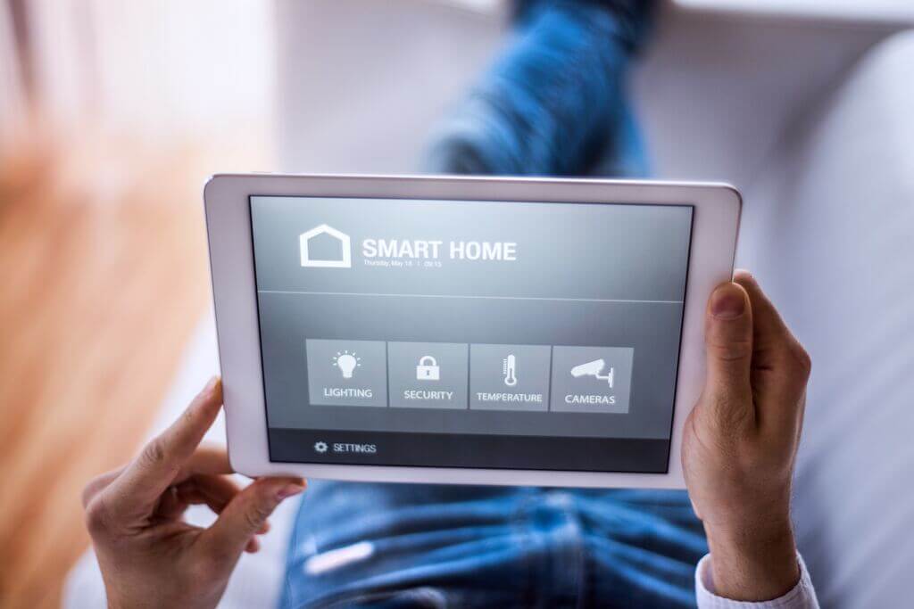 automating home devices for rentals How to Automate Home Devices in Rental Properties